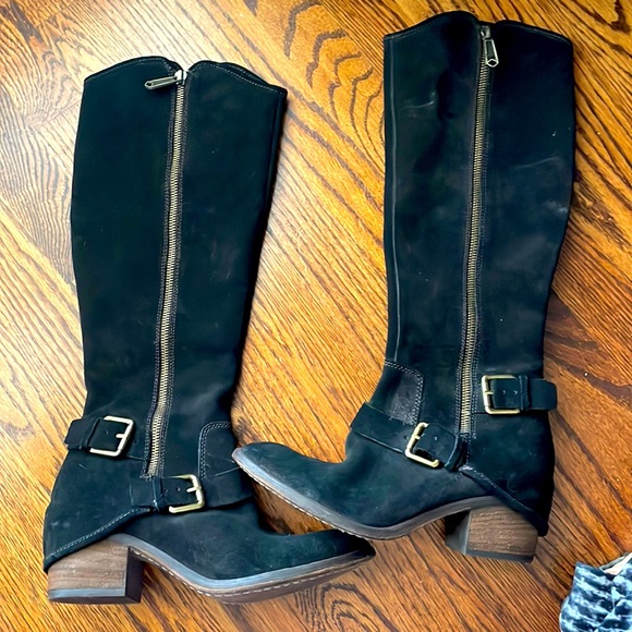 Donald J Pliner Boots - Picture 1 of 3